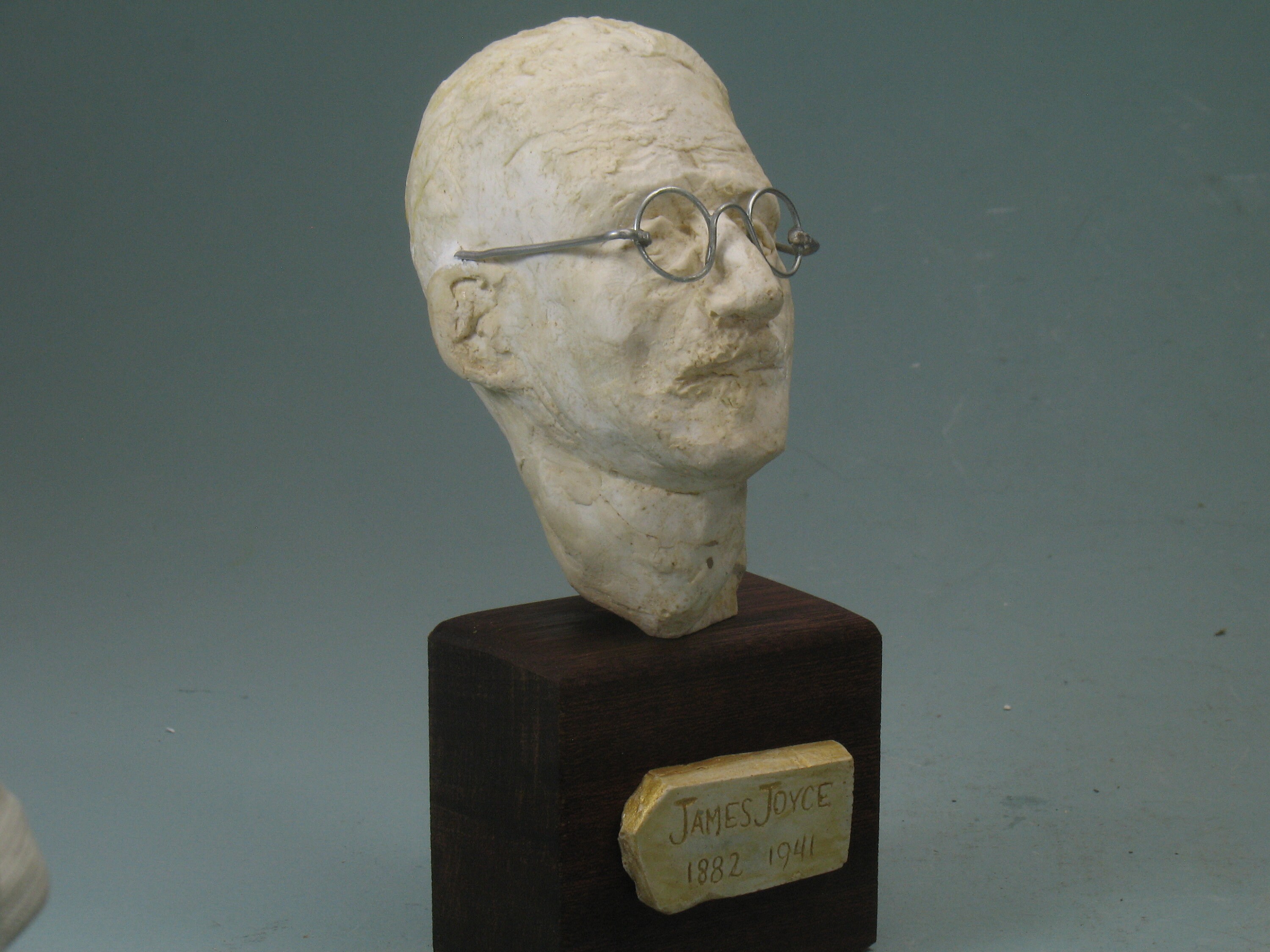 Joyce bust of James Joyce with iconic eyepatch