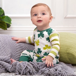 Shamrocks & Clovers Baby Romper 100% Cotton - Newborn Girl Boy Irish - Celtic - St. Patrick&#39;s Day - Tesa Babe