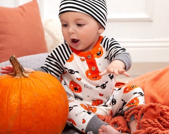 Baby Halloween Outfit - Bamboo Cotton Blend - Pumpkin Print - Romper with Optional Hat or  Headband