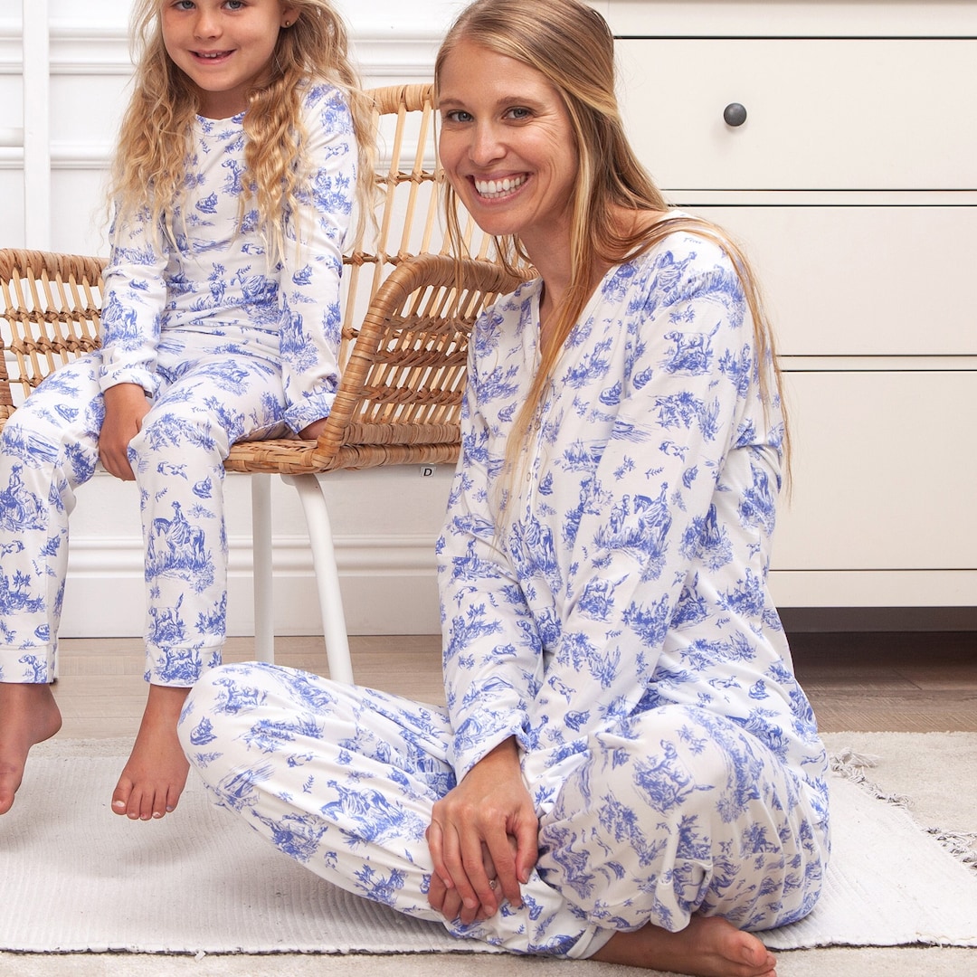 Eco-friendly Floral Sleepwear: Women's Pajama Set With Toile De Jouy ...