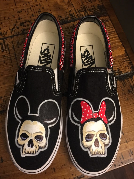 vans skull slip ons