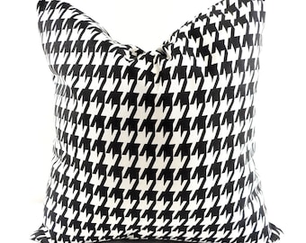 Black Pillow Cover. Black Houndstooth pillow cover. Black & White. Black and white pillow cover. Designer pillow cover.