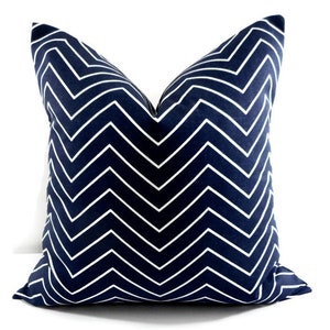 Farmhouse Pillow Cover, Chevron Vintage Indigo Pillow. Indigo and White. Sofa Pillow Cover. Sham cover. Cushion Covers. Farmhouse decor.