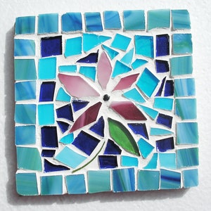 Make your own stained glass mosaic coaster kit, hobby kit, birthday gift, Mother's Day gift, flower mosaic crafts, one of a kind candle mat