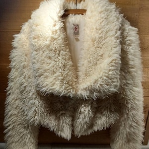 Vintage Size Small Shaggy Ivory Teddy Faux Fur Jacket Lined One Button Front Butter Soft