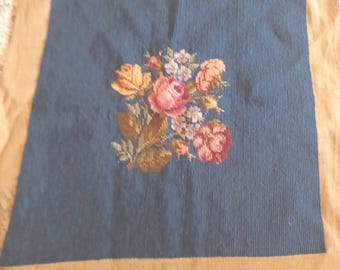 Bordado de rosas de punto de aguja vintage de la década de 1940 para fundas de taburetes con asiento de cojín de 17" x 17" - E