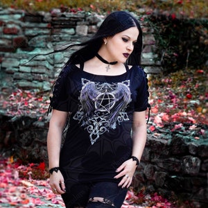 Impressions Plamendura de Raven Meilleure séance photo pour Gothicana par Anne Stokes & EMP | Posters + Cartes | 5 versions | 3 tailles | Pas de logo