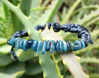 Ocean Blue Kyanite mens bracelet, braided wristband, calming stone, unisex men jewelry, macrame cuff, yoga reiki gift, for her, for him