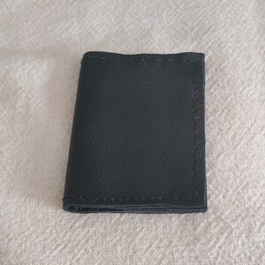黒革の財布