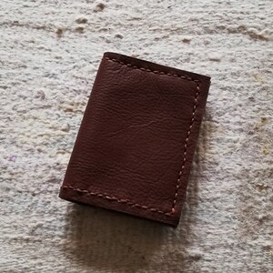 Porta carte in pelle marrone