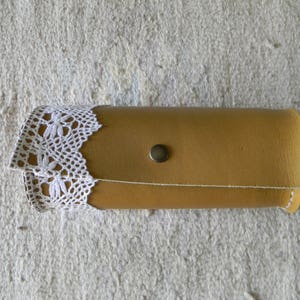 Pencil case or tote bag in natural rigid leather and lace