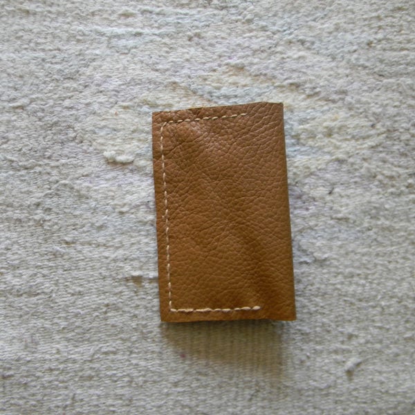 Pochette en cuir pour cartes couleur caramel