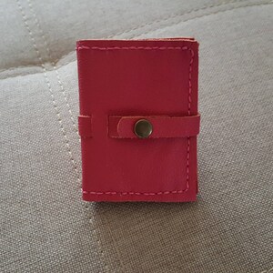 Porte cartes en cuir rose fermeture pression