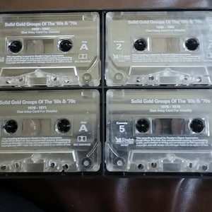 Vintage Kassettensammlung Musik verschiedener Künstler aus den 60er und 70er Jahren