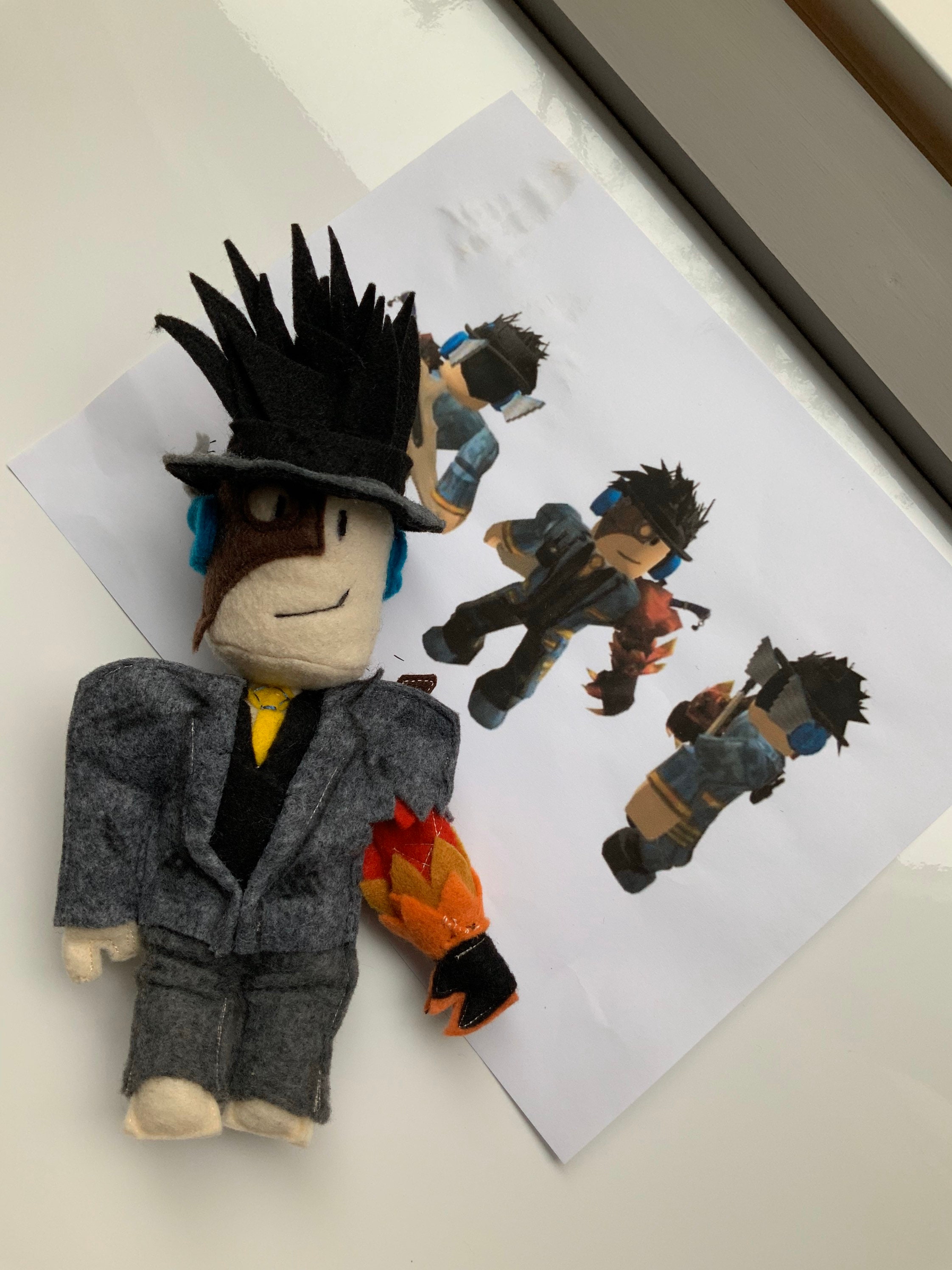 Custom Roblox FULL costume with matching Mini plush toy BEST -  Portugal