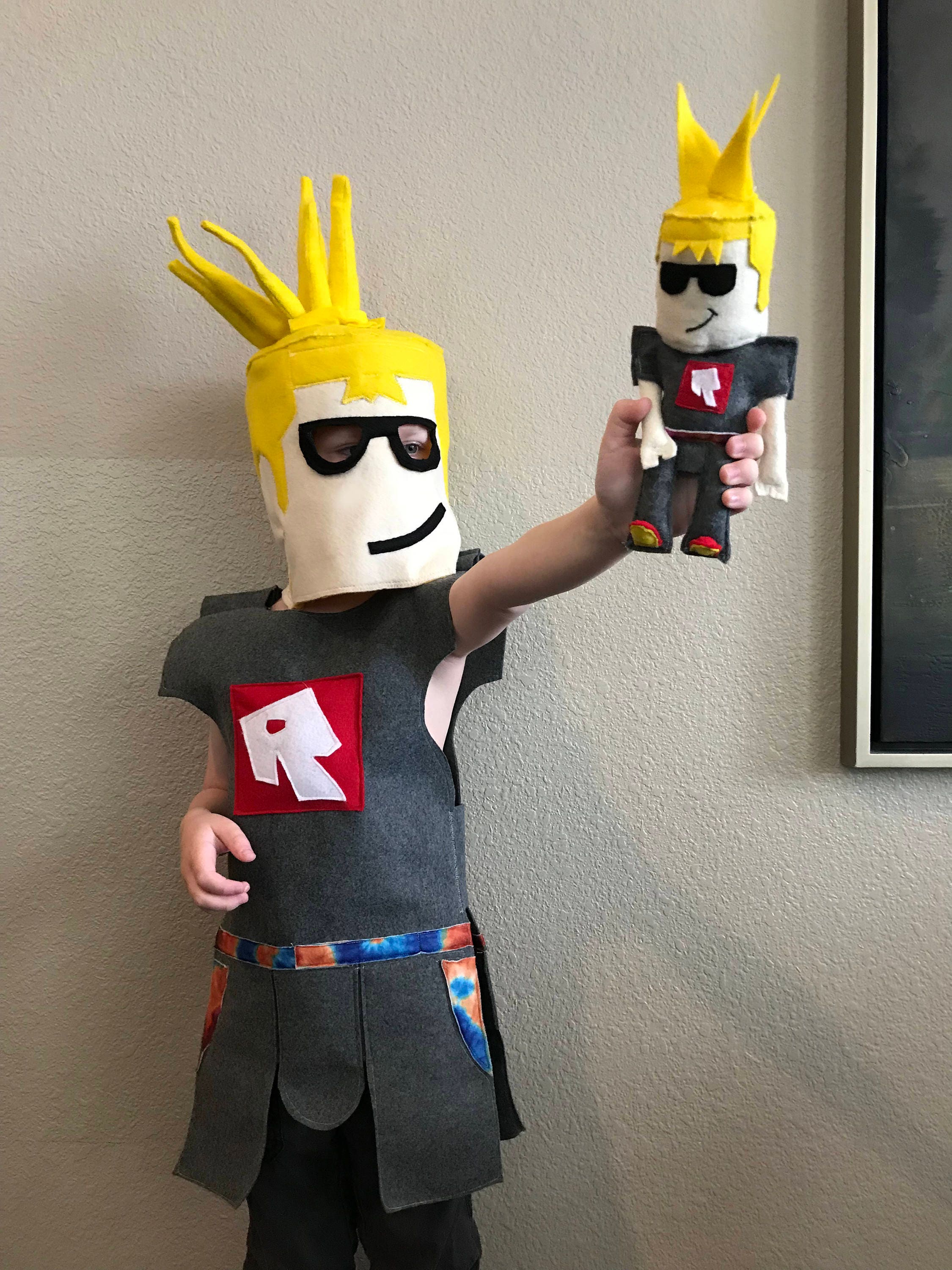 Custom Roblox FULL costume with matching Mini plush toy BEST -  Portugal