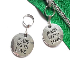 MADE WITH LOVE Charm Jewelry Puller Helper Zipper Pendant Bags Jewelry Metal Disc with Shine Color Silver 35 mm X 20 mm