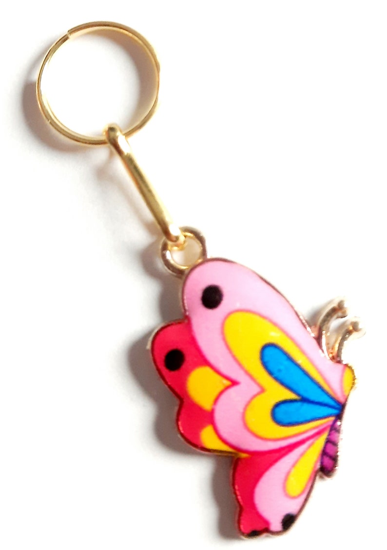 SCHMETTERLING im Landeflug Charm Reißverschluss Zieher-Helfer Schuhsenkel Roller Skate Rave Anhänger Metall Fassung Farbe Gold Emaille Style Gelb Pink