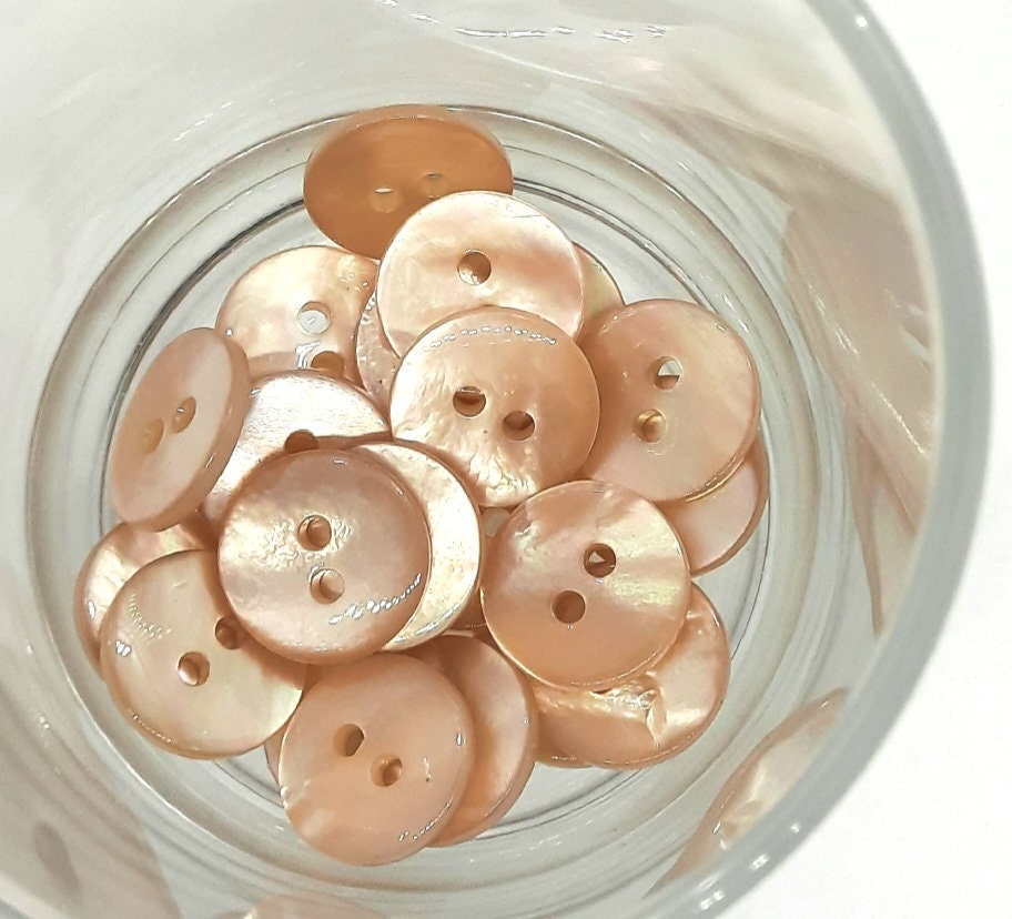6 pieces Makassar Shell Mother of Pearl Buttons Lens Clean Back 2-hole color SANDALWOOD for blouse, shirt knitwear