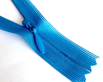 SKY BLUE seam concealed nylon size 3 indivisible vintage zipper (310 YKK) молния cerniera cremallera fermuar cipzár רוכסן