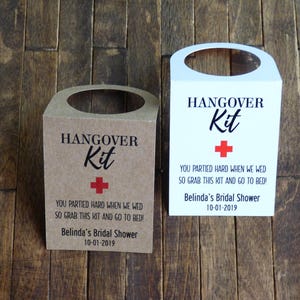 Hangover Kit Anhänger. Anhänger für Miniaturflasche.