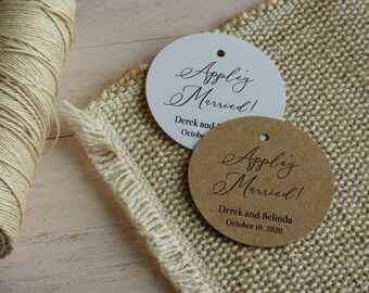 Appley heiratete Tags, Märchen-Hochzeit-Tags, danke Hochzeit Stichworte. Apple Favor Tags. Set von 25 bis 300 Stück, benutzerdefinierte Sprache erhältlich.