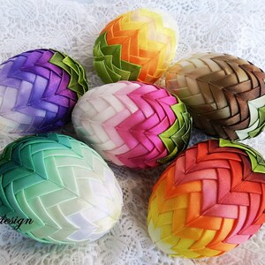 Ombre Easter eggs decoration quilted ornaments ornament egg artichoke egg quilt  Easter decorations, happy Easter eggs decorated egg fabric