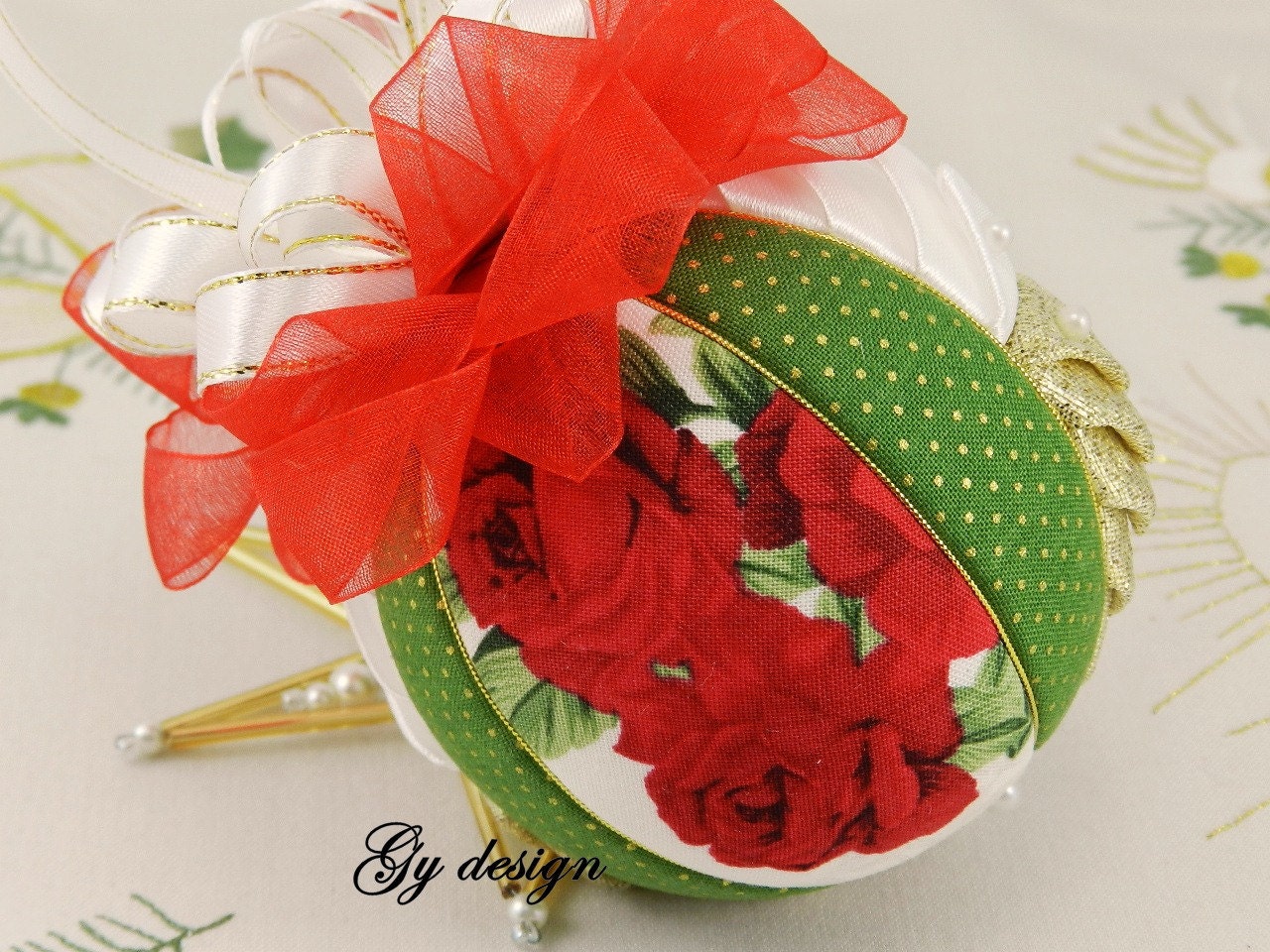 Red Roses Christmas Tree Ornament Valentine Day Christmas Tree Etsy