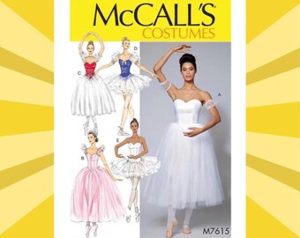 Op de afbeelding: McCall's Costuumpatroon met balletkostuums. De afbeelding toont een vrouw in een witte tutu en illustraties van andere kostuumontwerpen. Het patroon bevat verschillende stijlen, waaronder een roze, rode en blauwe lijfje met een witte tutu. Het patroonnummer is M7615.