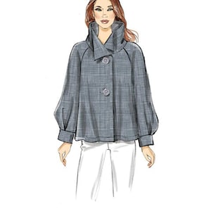 Puede incluir: Ilustraci&oacute;n de una chaqueta gris con cuello alto y mangas grandes y redondeadas. La chaqueta tiene dos botones decorativos y se combina con pantalones blancos. La tela de la chaqueta tiene un sutil estampado de cuadros.