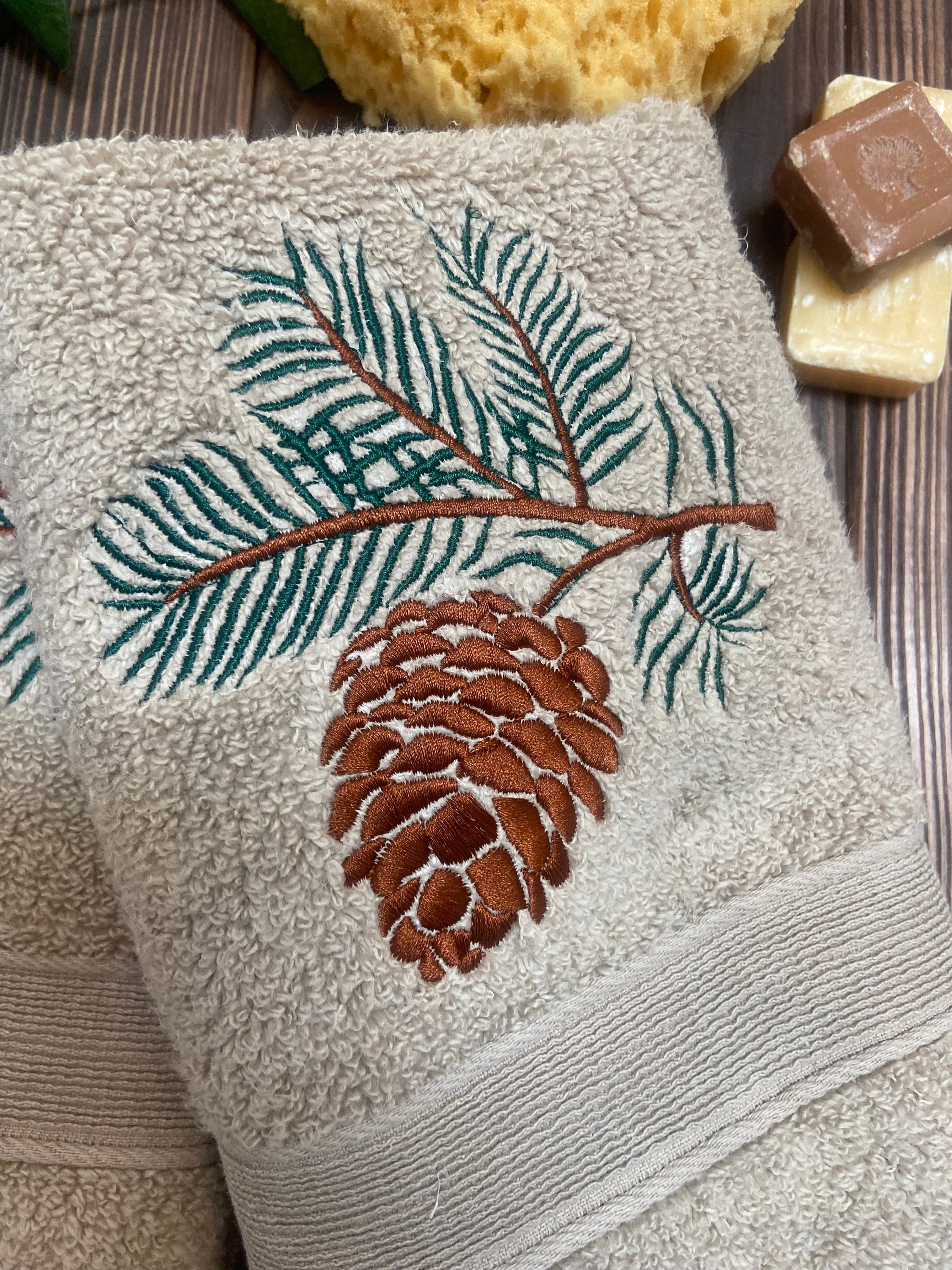 Pine cone hand towels deals