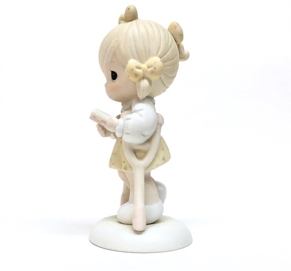 He Walks With Me w//box Precious Moments Figurine pm 10799