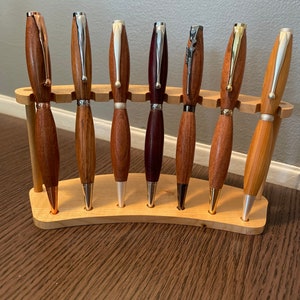 7 Pen, Curved Pen Holder/Display