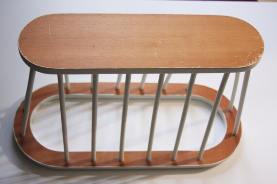 Mid Century Magazine Rack. Vintage Wooden Rack. Beautiful and