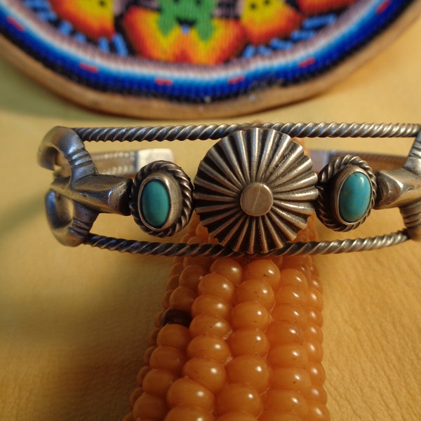 VTG Navajo Women's Sterling Silver & Turquoise Cuff Bracelet Signed