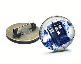 Doctor Who Enamel Pin – Sci-Fi TV Brooch, Backpack Accessory