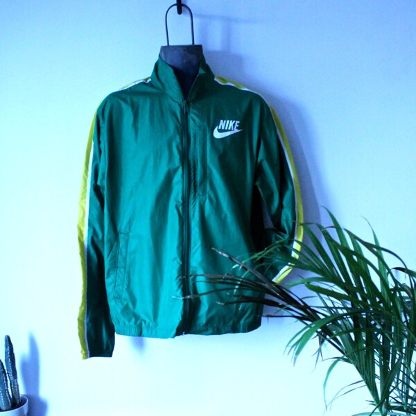 Vintage Nike Windbreaker Size Medium