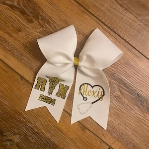 2024 RN graduation cap bow