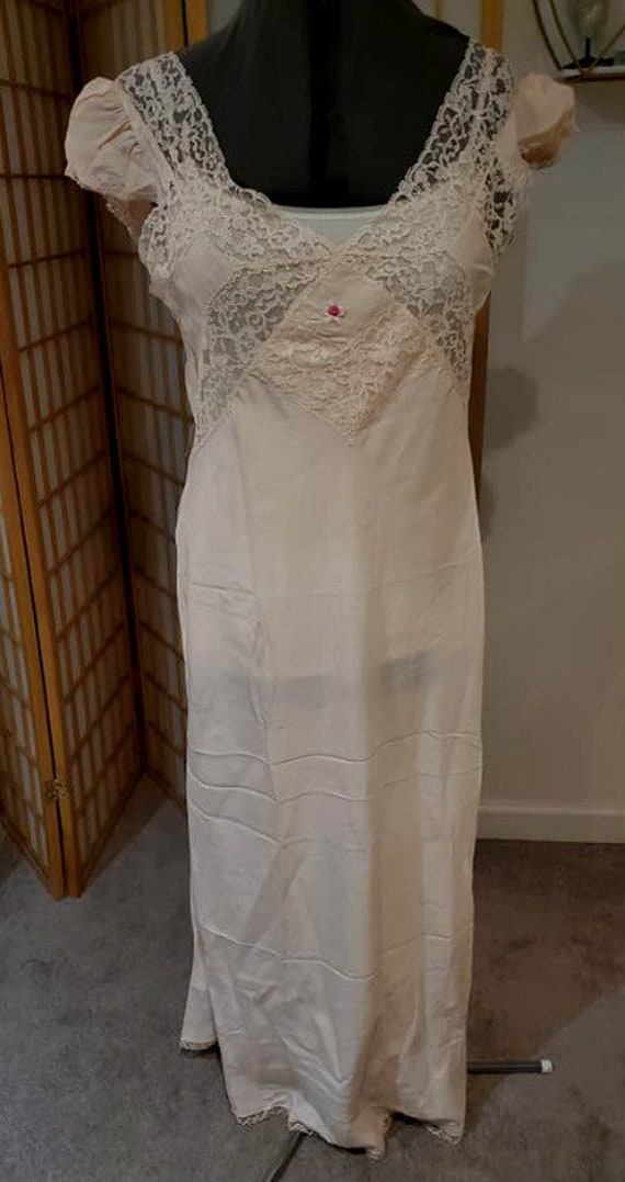 Vintage 30's/40's Lace Nightgown M/Lg