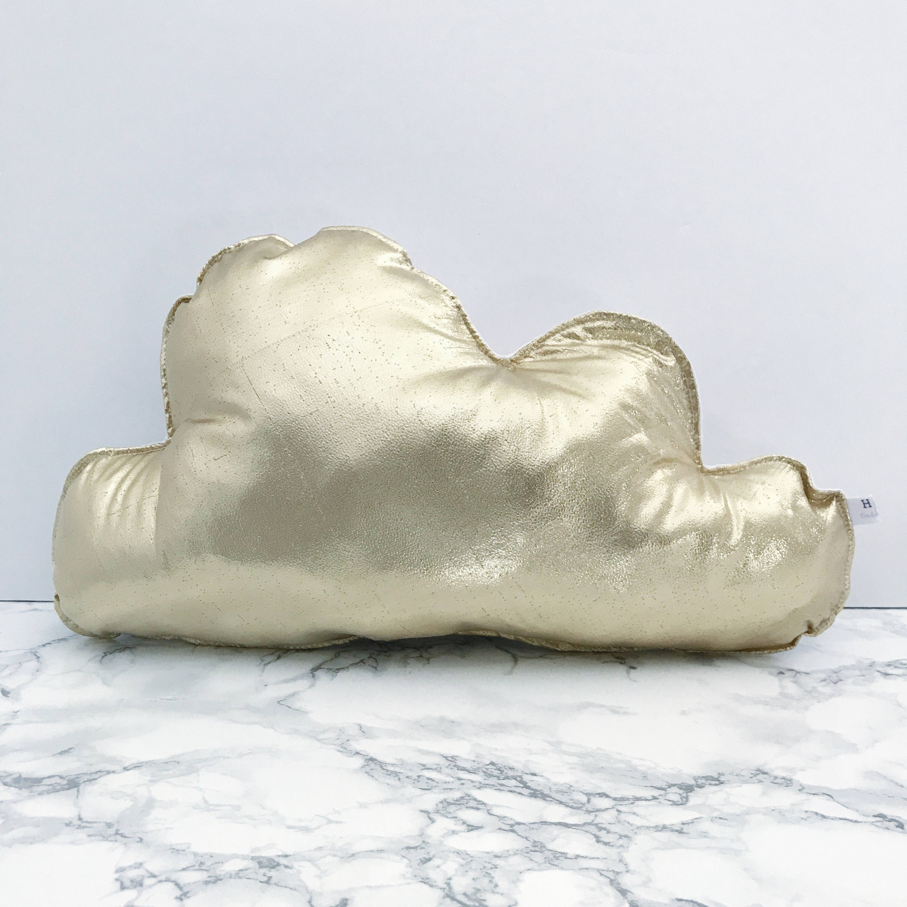 Coussin Nuage Métallisé Or