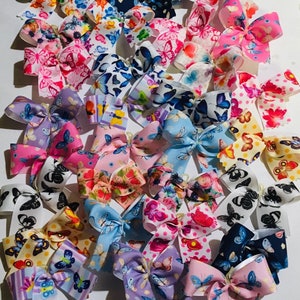 30 Medium size Butterfly print Dog Bows Dog Grooming Bows Pet Hair Bows Springtime dog bows Top quality grosgrain ribbons