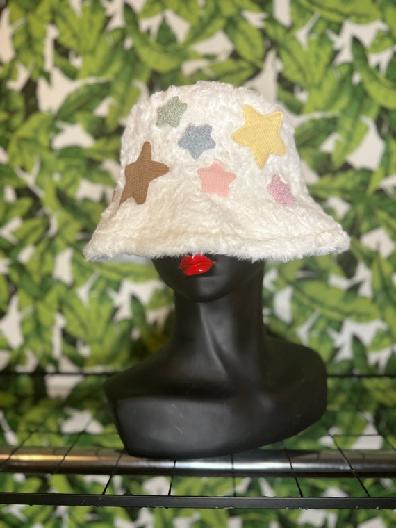Floral Fuzzy Puffy Sharpa White Stars Bucket Hat