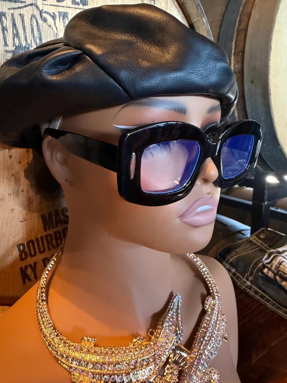 Y2K Rectangular Bold Frame Sunglasses - image 3