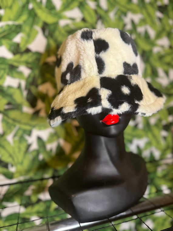 Floral Fuzzy Puffy Sharpa White & Black Bucket Hat - image 3