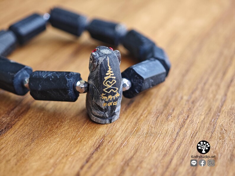 Vyaghra Raksha — Sacred Tiger Amulet Bracelet | Consecrated Buffalo Horn | Raw Black Tourmaline | Hematite | Wat Parivas Bangkok image 4