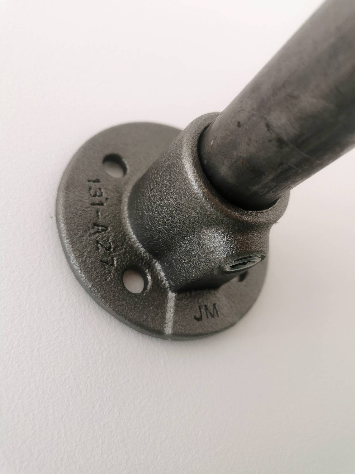 Industrial Clothes Rail – Raw Steel Hanging Rail – Wall-to-wall ...