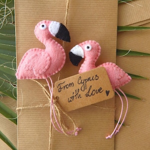 Flamingo sweethearts from Cyprus.Cute flamingo couple magnets.Two flamingo magnets.From Cyprus with Love
