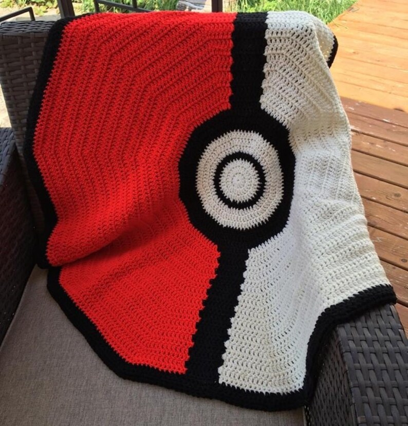 Pokeball Blanket Crochet pattern/ Pokemon Blanket/ Gamer Etsy