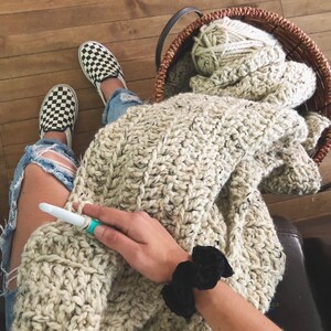 Super Chunky Hand Knit Blanket x Full Size x Rustic Farmhouse Home Decor x The Cascades Throw image 4