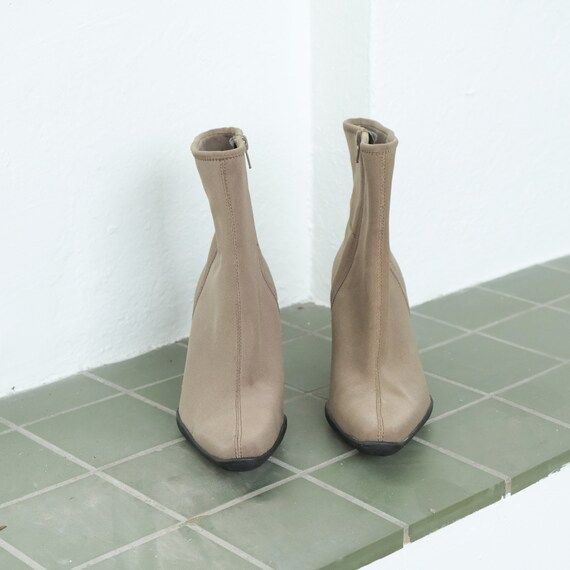 Camel Ankle Boots (Size 8) - image 3